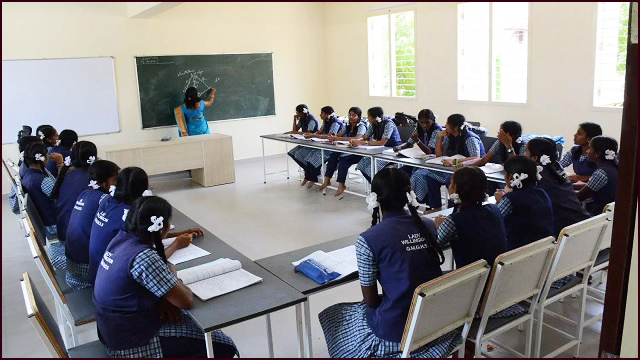 ಇಲ್ಲಿ ವಿದ್ಯಾರ್ಥಿಗಳೆಲ್ಲರೂ First ಬೇಂಚಿಗರೇ..!ಕರ್ನಾಟಕ ಶಾಲೆಯಲ್ಲೊಂದು ಹೊಸ ಪ್ರಯೋಗ